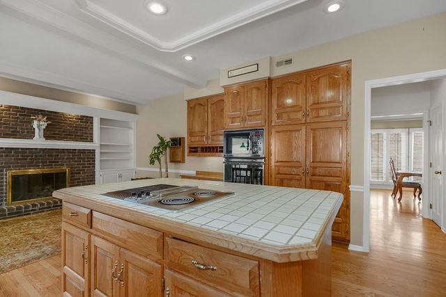 4501 NW Baltimore Court, Kansas City, MO 64116