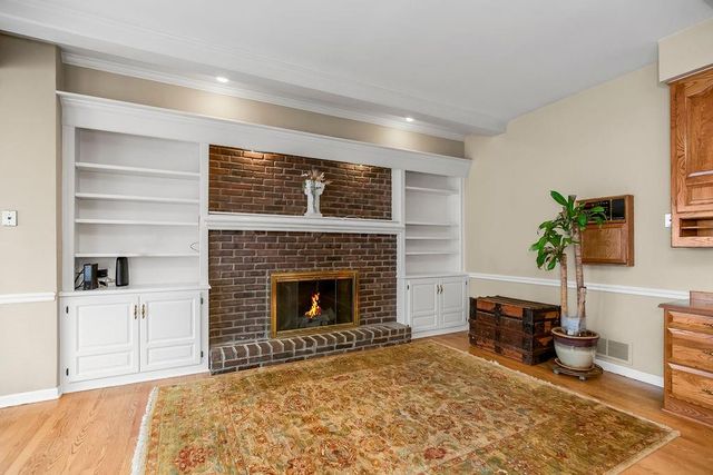 4501 NW Baltimore Court, Kansas City, MO 64116