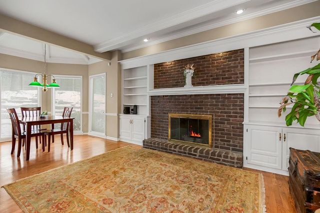 4501 NW Baltimore Court, Kansas City, MO 64116