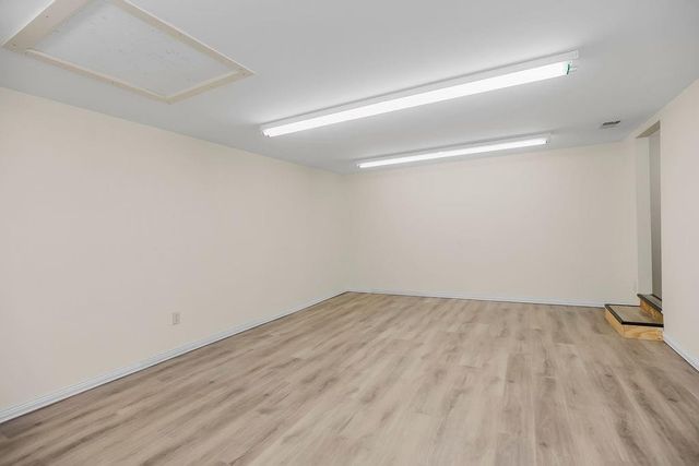 4501 NW Baltimore Court, Kansas City, MO 64116