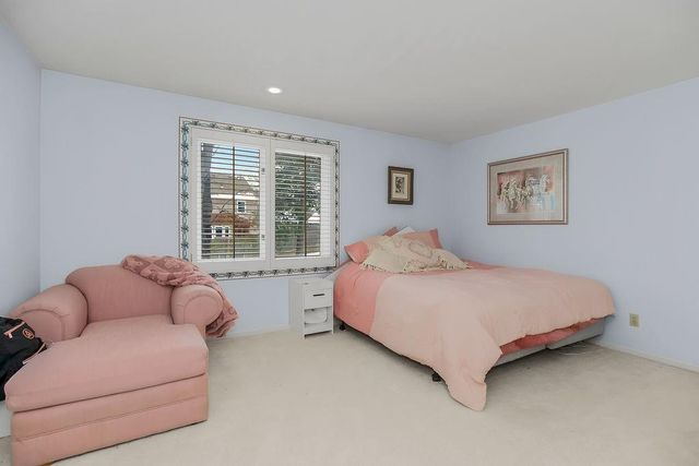 4501 NW Baltimore Court, Kansas City, MO 64116