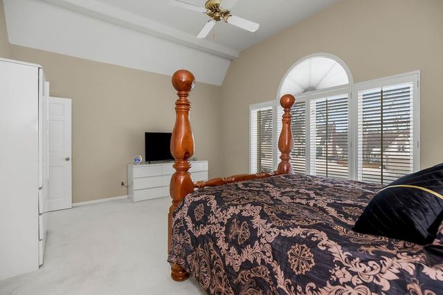 4501 NW Baltimore Court, Kansas City, MO 64116