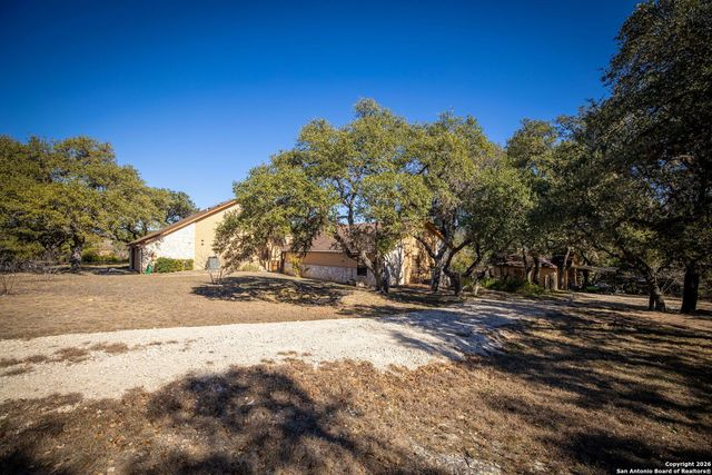 115 Sprecken Isle, Canyon Lake, TX 78133