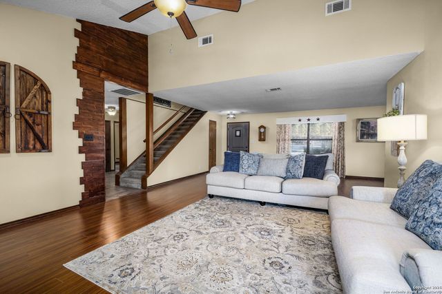 115 Sprecken Isle, Canyon Lake, TX 78133