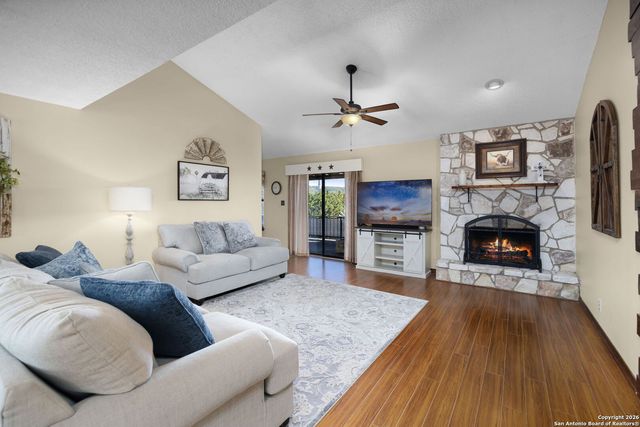 115 Sprecken Isle, Canyon Lake, TX 78133