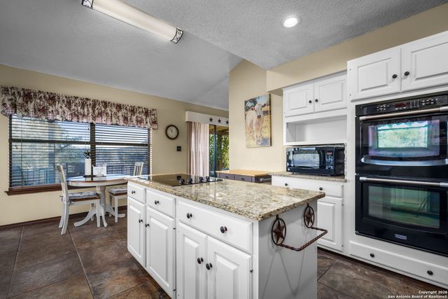 115 Sprecken Isle, Canyon Lake, TX 78133