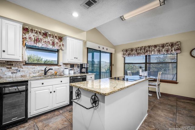 115 Sprecken Isle, Canyon Lake, TX 78133