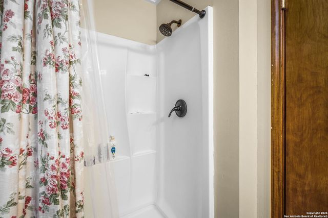 115 Sprecken Isle, Canyon Lake, TX 78133