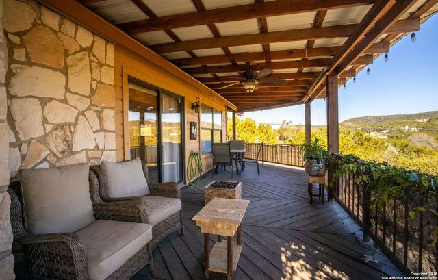 115 Sprecken Isle, Canyon Lake, TX 78133