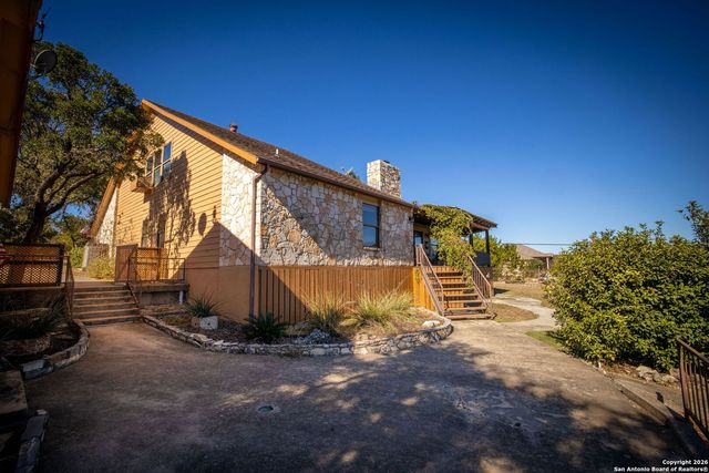 115 Sprecken Isle, Canyon Lake, TX 78133