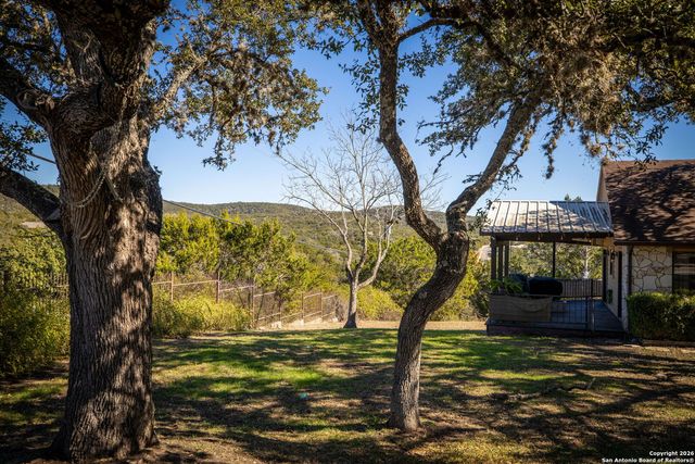 115 Sprecken Isle, Canyon Lake, TX 78133