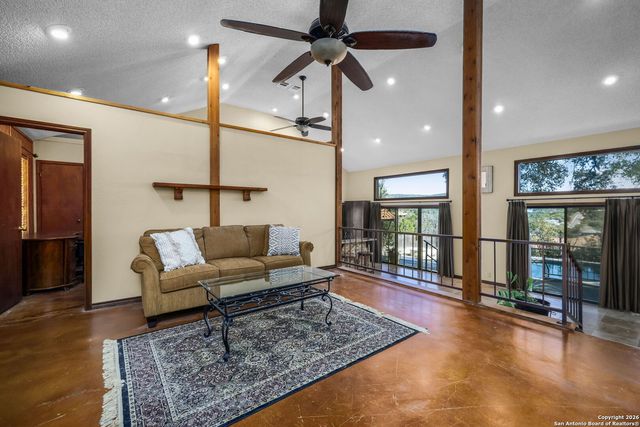 115 Sprecken Isle, Canyon Lake, TX 78133