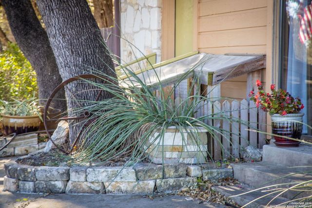 115 Sprecken Isle, Canyon Lake, TX 78133