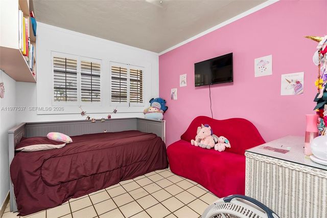 9011 SW 18th Terrace, Miami, FL 33165