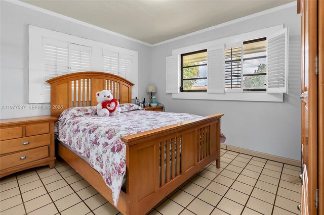 9011 SW 18th Terrace, Miami, FL 33165