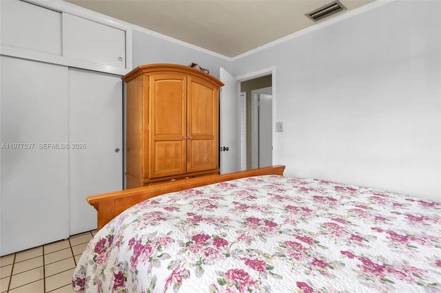 9011 SW 18th Terrace, Miami, FL 33165