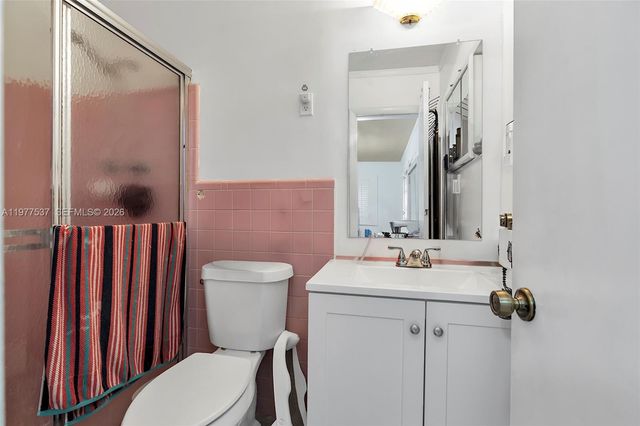 9011 SW 18th Terrace, Miami, FL 33165