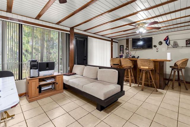 9011 SW 18th Terrace, Miami, FL 33165