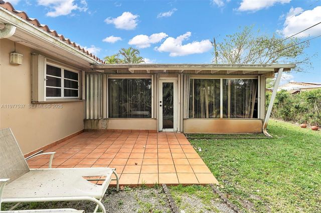 9011 SW 18th Terrace, Miami, FL 33165