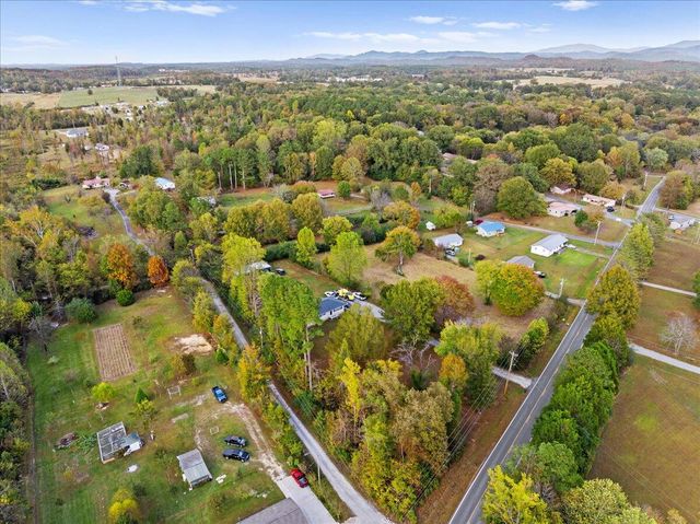 567 Fullers Chapel Road, Chatsworth, GA 30705