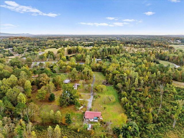 567 Fullers Chapel Road, Chatsworth, GA 30705