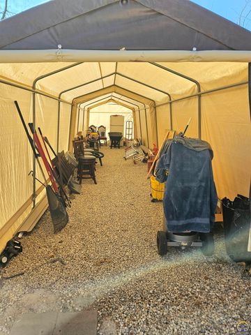 3505 SE Girard ST, Topeka, KS 66605