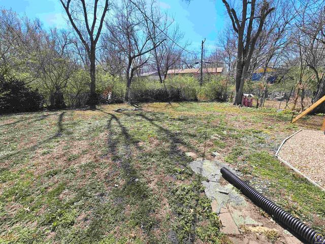 3505 SE Girard ST, Topeka, KS 66605