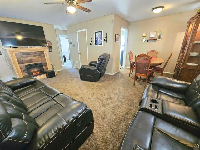 3505 SE Girard ST, Topeka, KS 66605