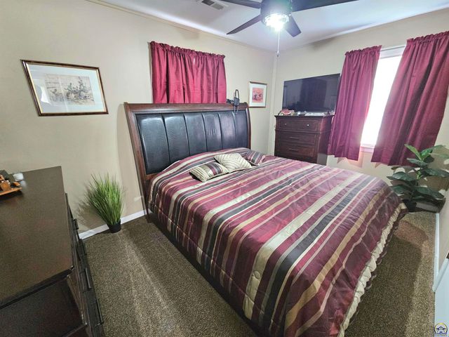 3505 SE Girard ST, Topeka, KS 66605