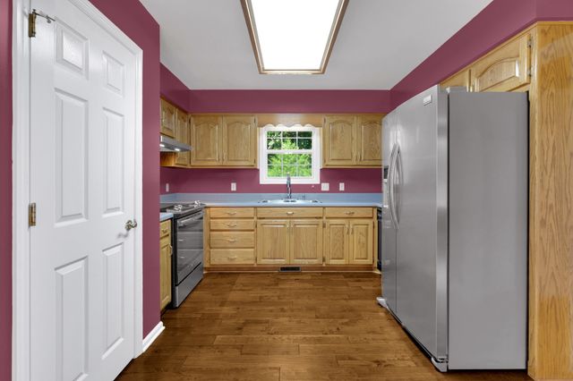 442 Golf Shores Dr, Winchester, TN 37398