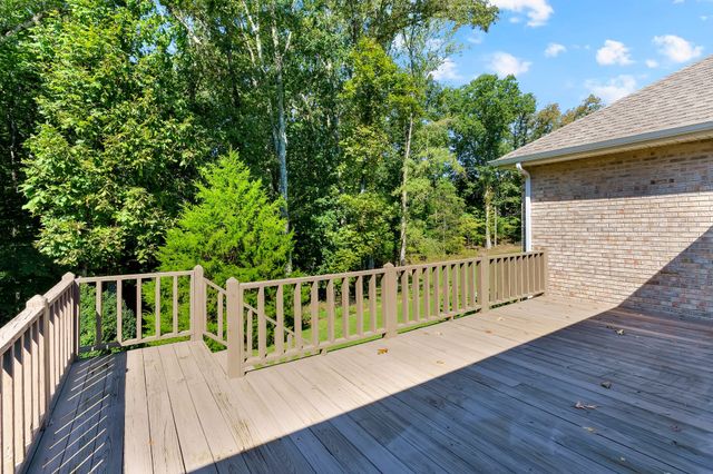 442 Golf Shores Dr, Winchester, TN 37398