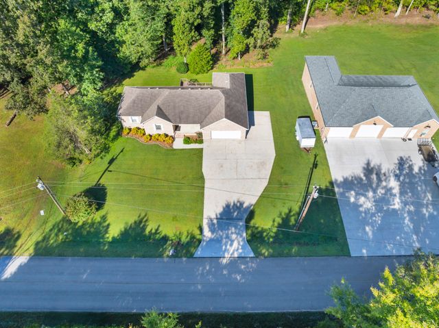 442 Golf Shores Dr, Winchester, TN 37398