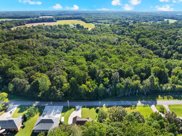 442 Golf Shores Dr, Winchester, TN 37398