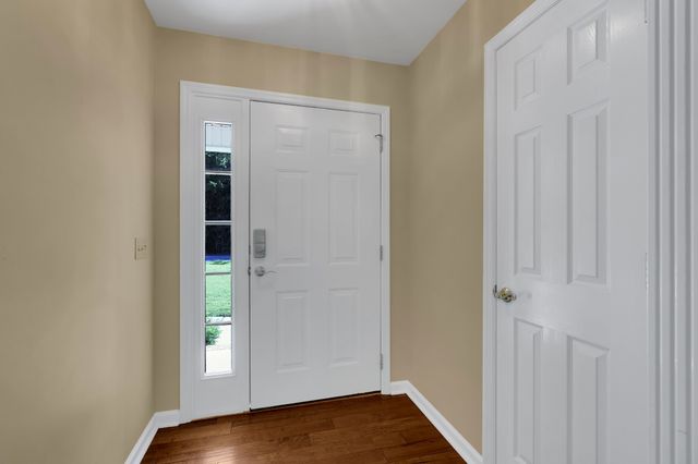 442 Golf Shores Dr, Winchester, TN 37398