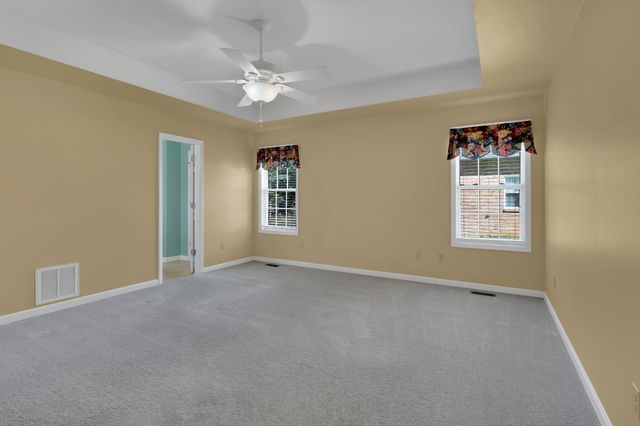 442 Golf Shores Dr, Winchester, TN 37398