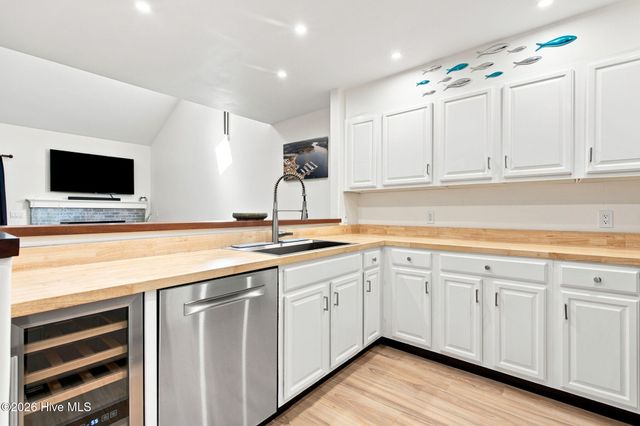 1800 Eastwood Road Apt 118, Wilmington, NC 28403
