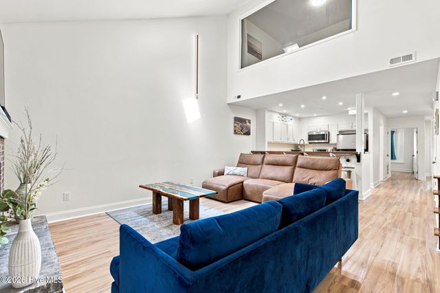 1800 Eastwood Road Apt 118, Wilmington, NC 28403