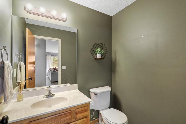 5925 86th Lane N, Brooklyn Park, MN 55443