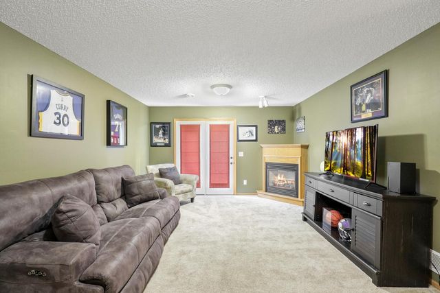 5925 86th Lane N, Brooklyn Park, MN 55443