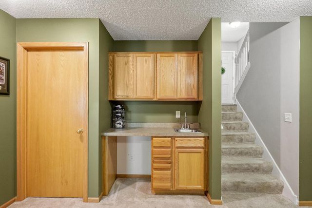 5925 86th Lane N, Brooklyn Park, MN 55443