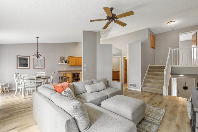 5925 86th Lane N, Brooklyn Park, MN 55443