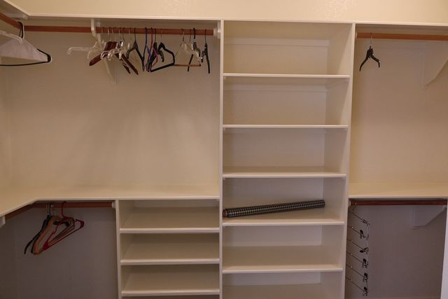 178 Spring Creek Cir, Bandera, TX 78003