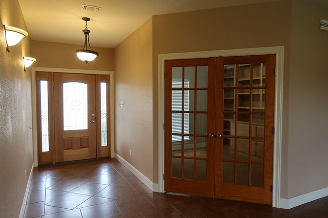 178 Spring Creek Cir, Bandera, TX 78003