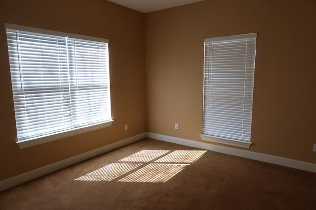 178 Spring Creek Cir, Bandera, TX 78003