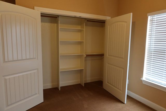 178 Spring Creek Cir, Bandera, TX 78003