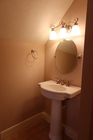 178 Spring Creek Cir, Bandera, TX 78003