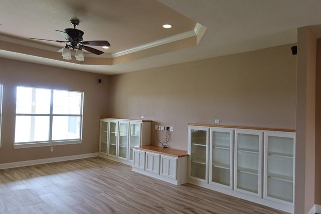 178 Spring Creek Cir, Bandera, TX 78003