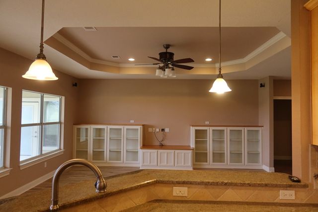 178 Spring Creek Cir, Bandera, TX 78003