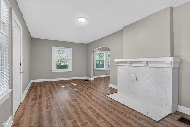 5123 Julian Avenue, Indianapolis, IN 46219