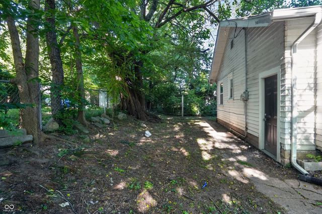 5123 Julian Avenue, Indianapolis, IN 46219